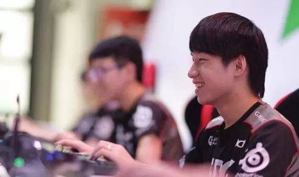 曼联与切尔西、阿斯顿维拉及竞争对手的下一个英超赛程比较