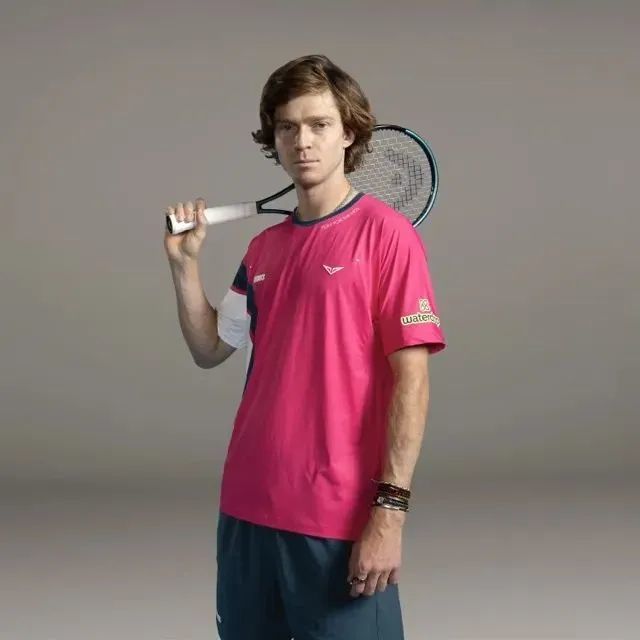 辽宁男篮在俱乐部杯第二战中以44-36击败合肥狂风，首节领先，次节反超，半场结束领先18分。