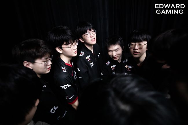 篮球火箭队长发声：我们不会停止前进