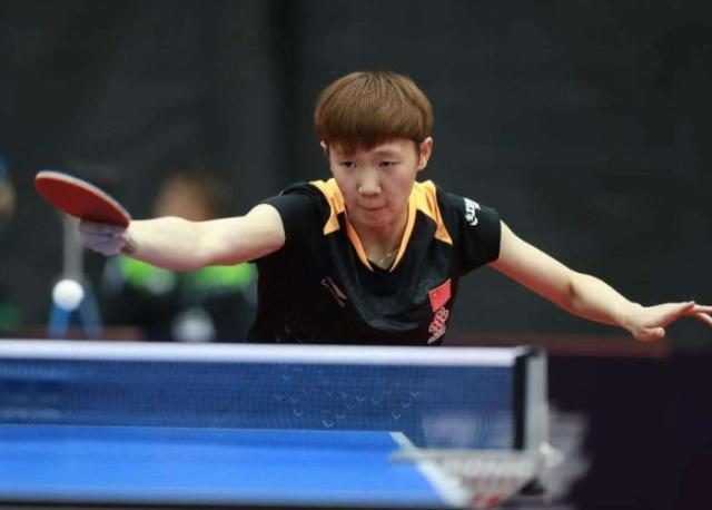 逆天倒勾！40岁C罗一飞冲天：队友对手都看傻了 梦回7年前那一晚